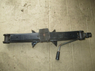 Домкрат Форд Фокус 2 штатный 1306461 ромбический механический СЭД-ВАД DR11 700 кг, - БУ