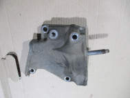 Кронштейн опоры двигателя правой XS7G6030A Форд Фокус 1 Zetec E 115ps EYDC 1,8 литра 1094288, - БУ