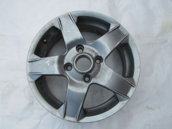 Диск литой R15 6JX15-8131 ET44 VIA-560Kg 96828059 PCD4X114.3 DIA 56.6 Шевроле Лачетти - 5 лучей - БУ