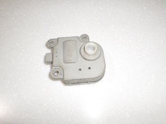 Мотор привода заслонки отопителя салона 95017988 16452770 00012 Шевроле Авео Т300 - S-3, S-4, - БУ