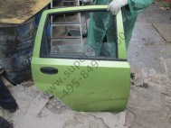 Дверь задняя Шевроле Авео Хэтчбек Т200 правая 96585393 - БУ в СБОРЕ Салатовая DК110 механика