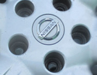 Колпак Ниссан Мурано Z50 диска литого 40342AU511 маленький с эмблемой с 04-08г, - БУ