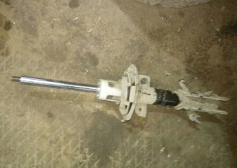 Амортизатор передний Форд Фиеста правый с 2012 по 2017 год 2025089, 1896682, -  БУ