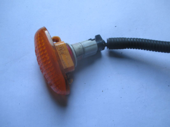 Повторитель поворотов в крыло 96415789 E13-0579 ZA Шевроле Авео Реззо левый или правый Желтый - БУ