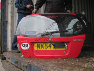 Крышка багажника Шевроле Авео Хэтчбек Т200 и 255, 96540837 - БУ в СБОРЕ Красная DK109 в СБОРЕ