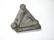 Кронштейн компрессора кондиционера 55567289 Opel Astra J Chevrolet Cruze Aveo T300 1,4л TURBO- БУ