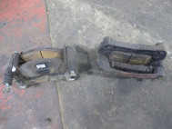 Суппорт передний 41001ET00A  - Скоба левая Ниссан Жук F15 c 10-2014г Сентра 06-12г, - БУ