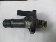 Термостат - Корпус термостата 1566316 4M5GGA 4M5G8575G с термостатом Форд Фокус 3 на 2,0л, - БУ