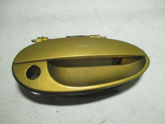 Ручка двери передней правой наружная 96323384 Дэу Матиз М100 - Золотистая - под ключ - БУ