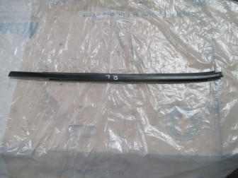 Молдинг стекла двери 828211KA0A задней левой Ниссан Жук F15 с 10 по 14г - БУ