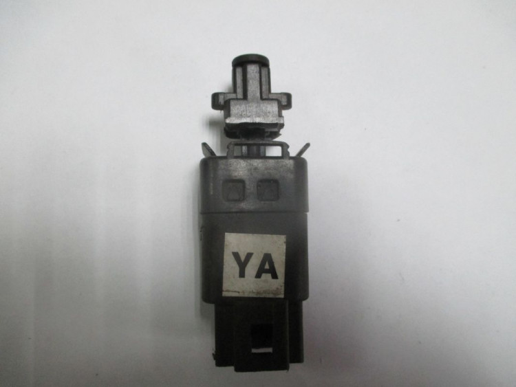 Датчик стоп-сигнала 96440925 YA Шевроле Авео Т200-250 Лачетти Реззо ...