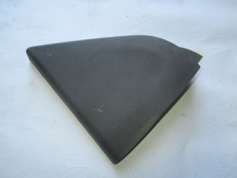 Накладка двери задней правой внешняя - треугольник 52023793 94750773 Шевроле Кобальт, - БУ