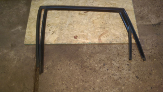 Уплотнитель стекла двери 1370167 нащельник задней левой Форд Фиеста до 2008 г, - БУ