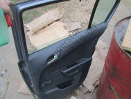 Облицовка двери Опель Астра H Хэтчбек задней правой 13224594, 7232616 charcoal, - БУ