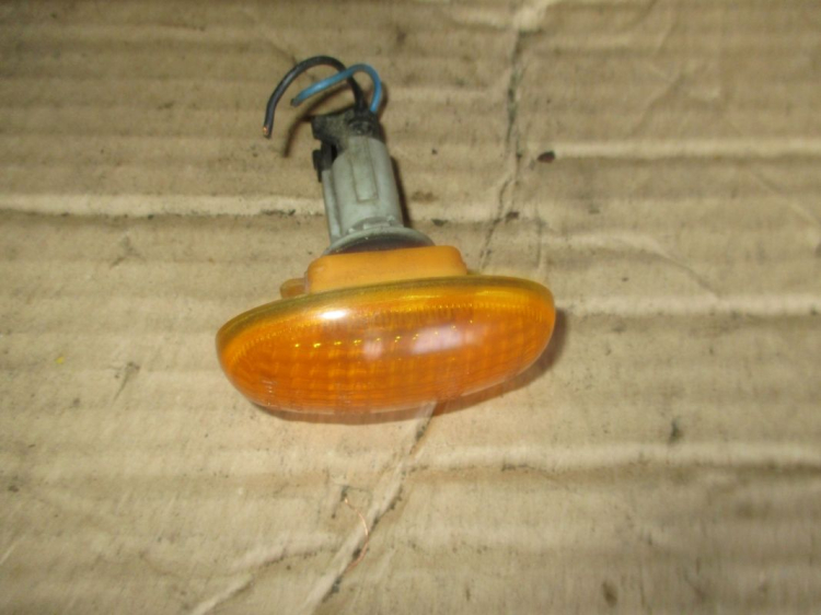 Повторитель поворотов в крыло 96323669 96643346 E130262 Дэу Матиз ...