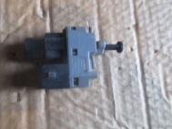 Датчик стоп-сигнала 93BB13480AF Форд Фокус 1 YS4Z13480AA 1119830 SW5507 - 2- Серый, - БУ