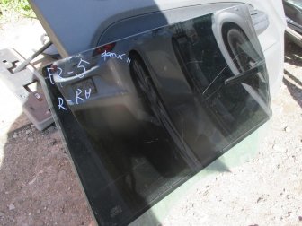 Стекло двери Форд Фокус 2 задней правой Универсал с 2008 года 1348858, - БУ