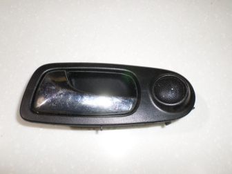 Ручка двери внутренняя левая сторона 96548037 96548094 Шевроле Лачетти Х/Б Ун ХРОМ с динамиком - БУ