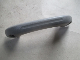 Ручка салонная потолочная 96393895 Шевроле Авео Т200 и 255 Хэтчбек и Седан - Светло-Серая, - БУ