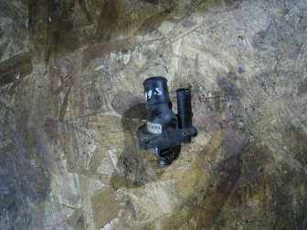 Термостата корпус Форд Фокус 1 двигателя 2,0 литра 1109329, XS4Z8592AC Zetec 16 кл, - БУ