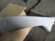 Облицовка стойки средней леввой ВЕРХНЯЯ 96859595 96827023 4813651 Опель Антара - ДЕФЕКТ- БУ