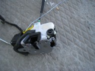 Замок двери Шевроле Авео Т300 задней левой - Тяга 95996015 блокировки замка, - БУ