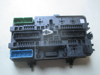 Блок предохранителей 13180773 DJ 5DK008669-41 салонный Опель Астра H - K-5, - БУ