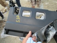 Накладка торпеды Шевроле Авео Т300 нижняя правая 95051297, 95989692 под бардачком, - БУ