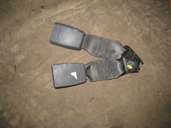 Ремень безопасности Киа Рио 3 с 2011 года задний фиксатор центральный 898304L000WK, - БУ