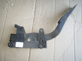 Педаль газа Опель Антара Шевроле Каптива 20905699, 4817684, 96625893 с АКПП электронная, - БУ