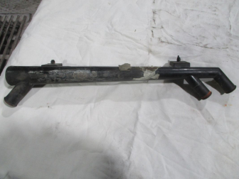 Трубка охлаждения Форд Фокус 1 пластиковая 1061197 98AB8274BF, M738A 1089102, 1108264 - БУ