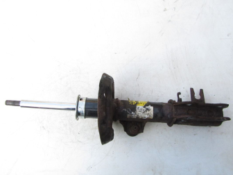 Амортизатор передний Шевроле Авео Т300 Кобальт правый 95917155 95226438 95917153 газомасл -L082 - БУ
