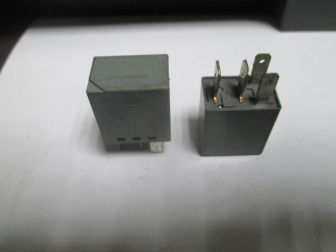 Реле 1S4T14B192AA, 98AG14N089AA Форд Фокус 1 - Серое блока предохранителей салона 2,0л 16V USA - БУ