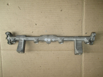 Рампа топливная Форд Фокус 1 XS2D9D280BC 9H487 на 2 литра Zetec 16V USA, - БУ