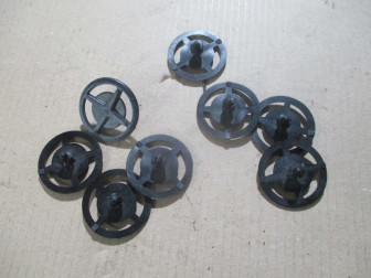 Клипса шумоизоляции капота 6584630F00 передний Nissan Juke F15 с 2010-2015г - БУ