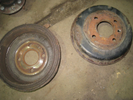 Барабан тормозной задний 96470999 Шевроле Авео Т200-250-255 Спарк М300 - цена за 1 штуку - БУ-2