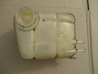 Бачок расширительный Форд Фокус 1 1069395, 1079251 1091364 98AB8K218BH YS4Z8A080AB - БУ