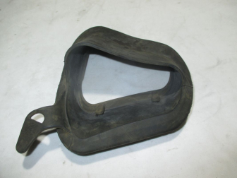 Прокладка нижняя под корпусом воздушного фильтра 13256899 Шевроле Круз 0835055, -БУ